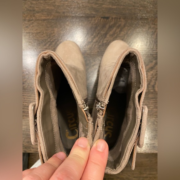 NIB Sam Edelman Alie Platform Bootie in Flint Grey - Picture 6 of 9